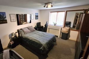 Master bedroom- click for photo gallery
